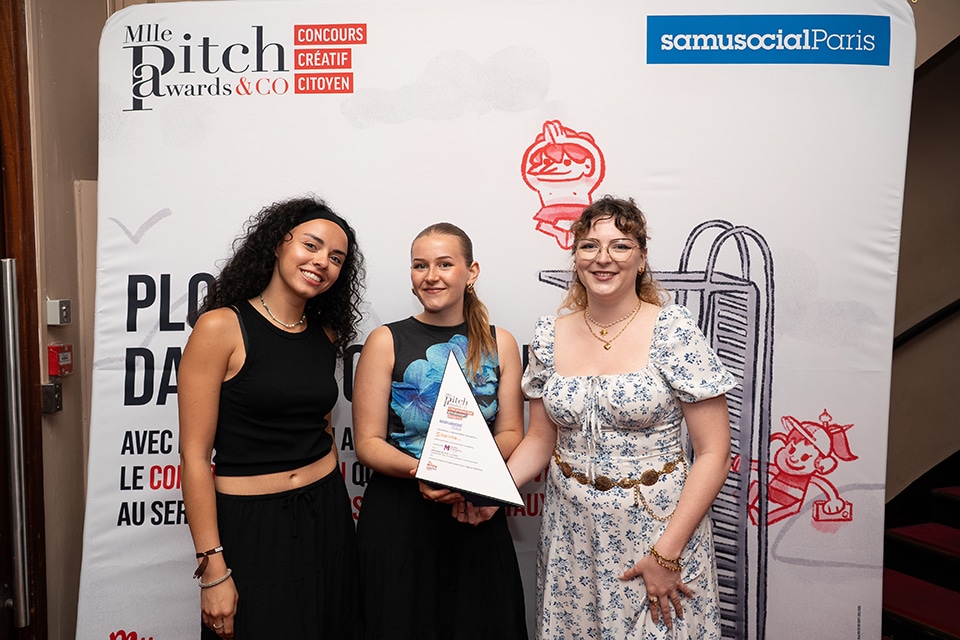 Cérémonie de remise de prix du concours créatif citoyen Mlle Pitch Awards & Co au Palais des Glaces de Paris le 2 juillet 2025 au profit du Samu Social de Paris.